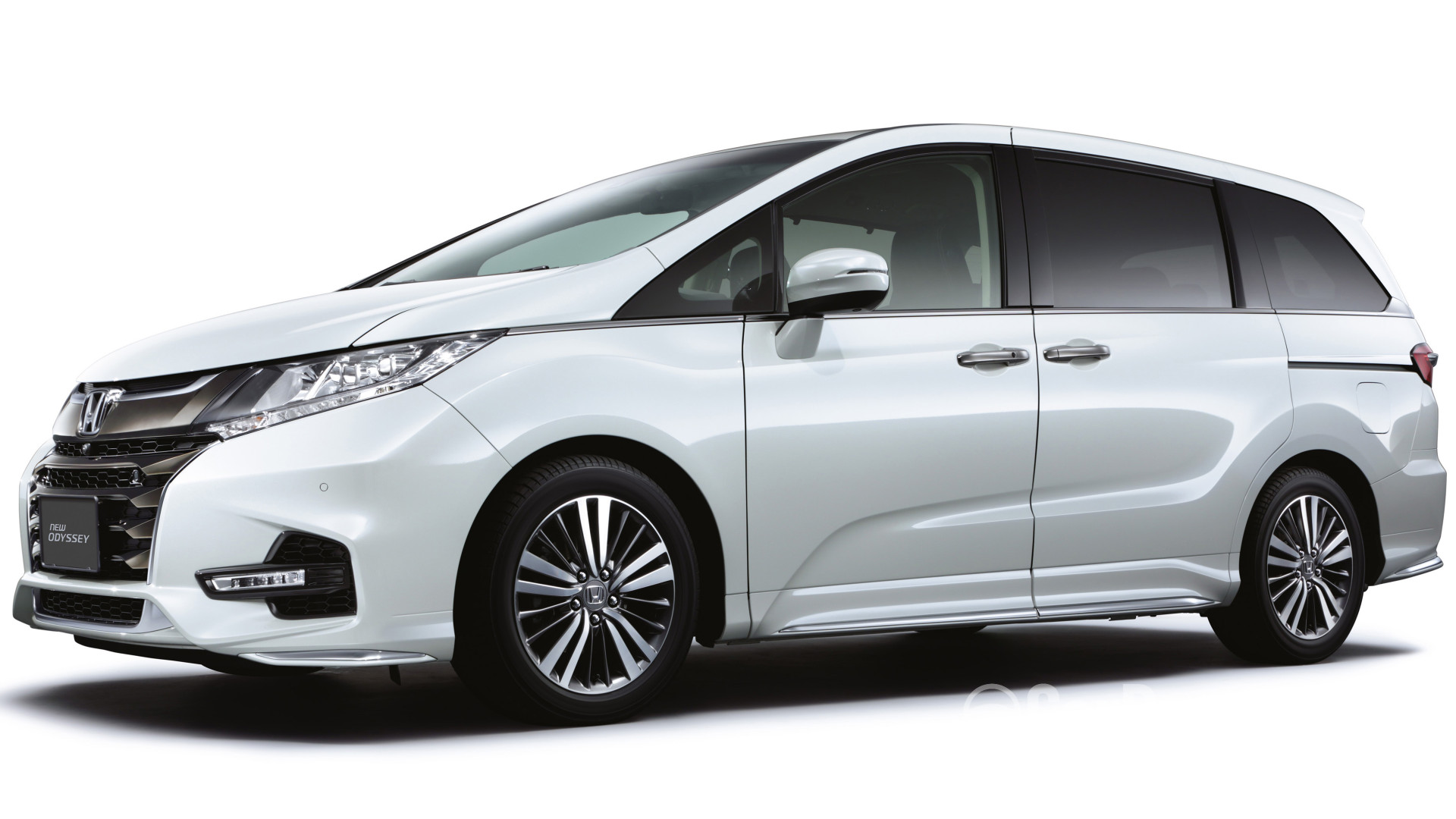 Honda Odyssey RC1 Facelift (2018) Exterior Image in Malaysia - Reviews
