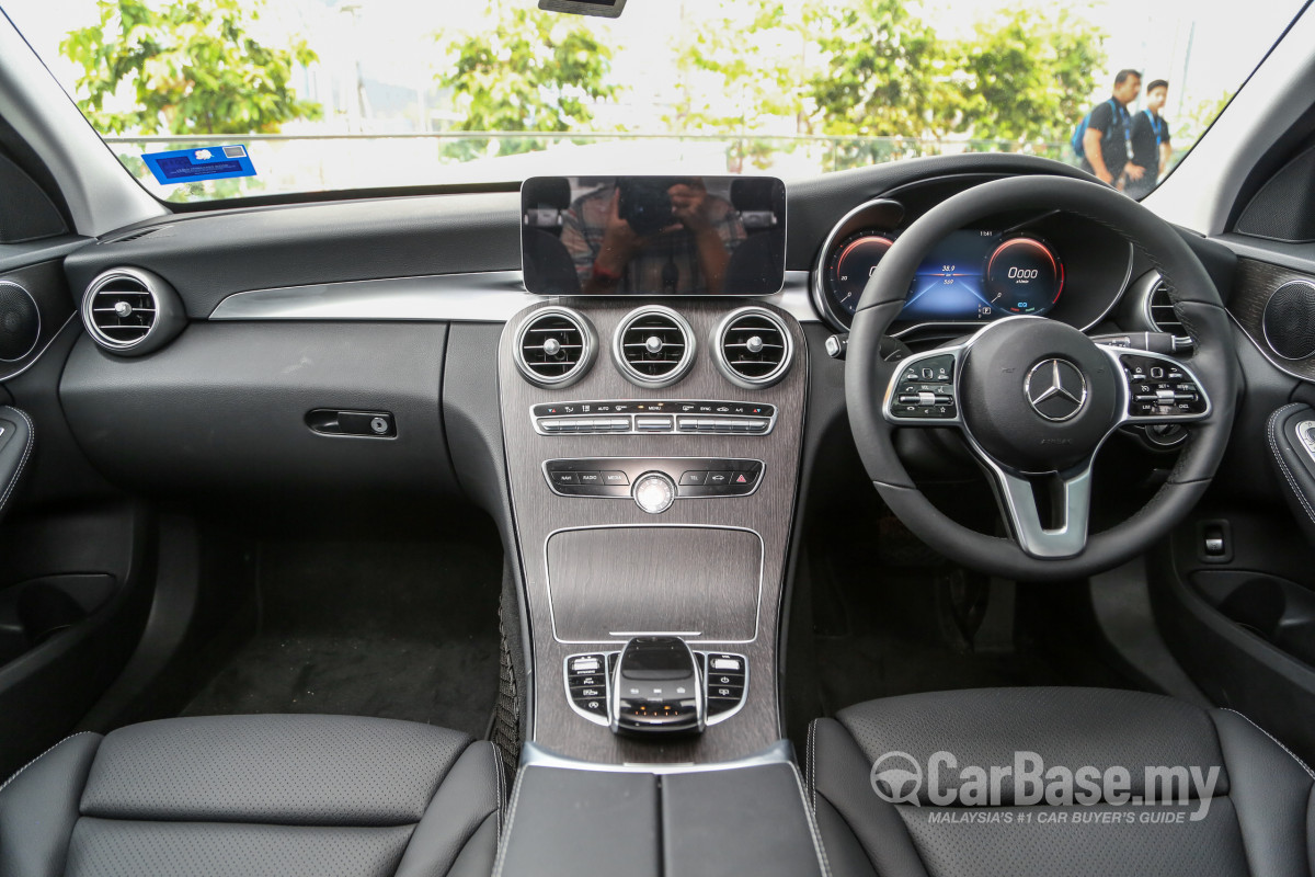 Mercedes Benz C Class W205 Facelift 2018 Interior Image In