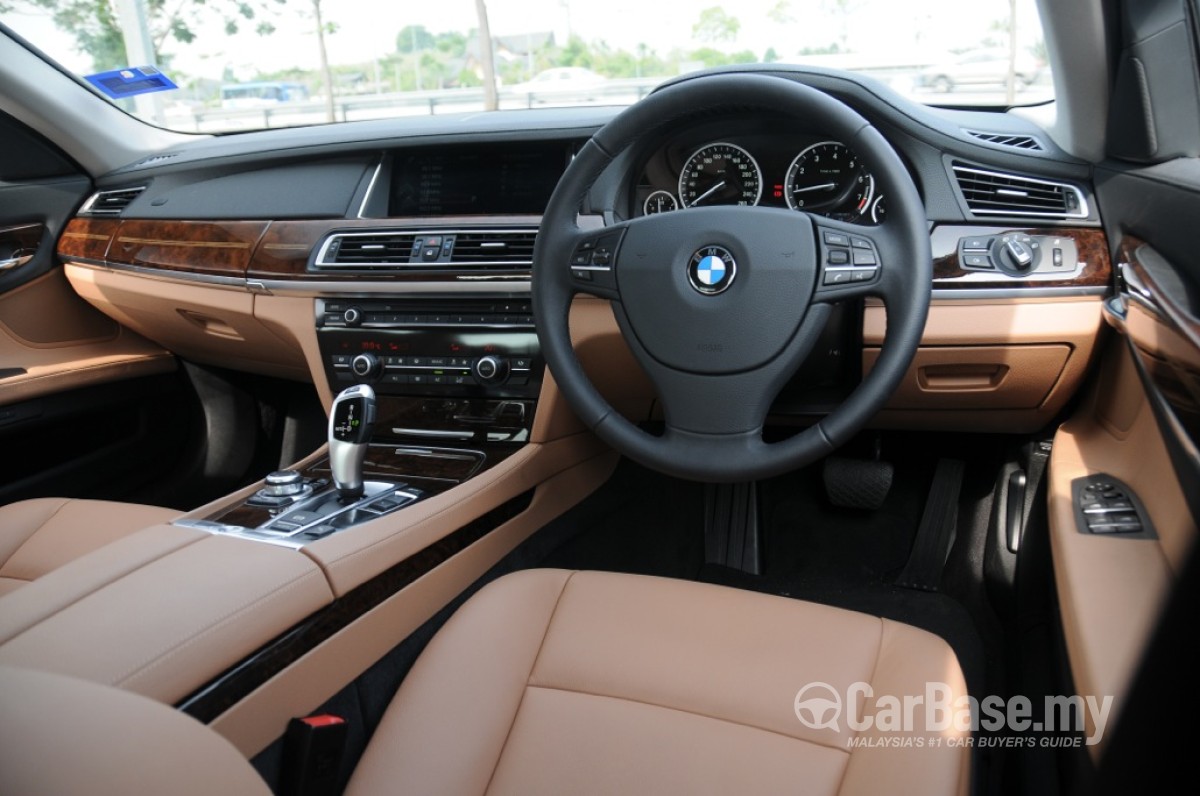 BMW 7 Series F02 LCI (2013) Interior Image in Malaysia 