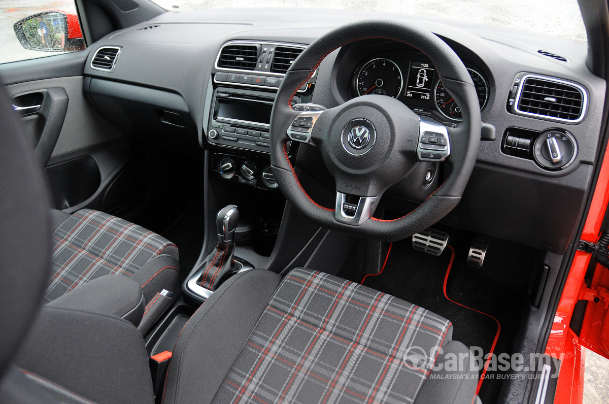 Volkswagen Polo Gti Mk5 2011 Interior Image 11475 In